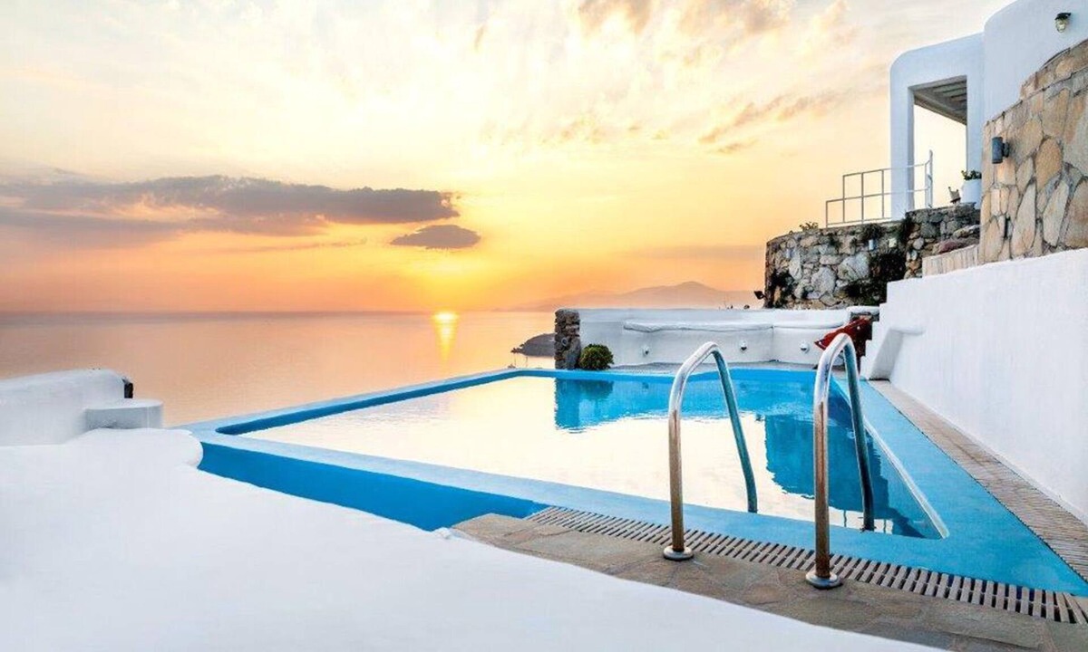 Tourlos House | Villa Magy/Terrace, garden, and pool with beautiful sea view