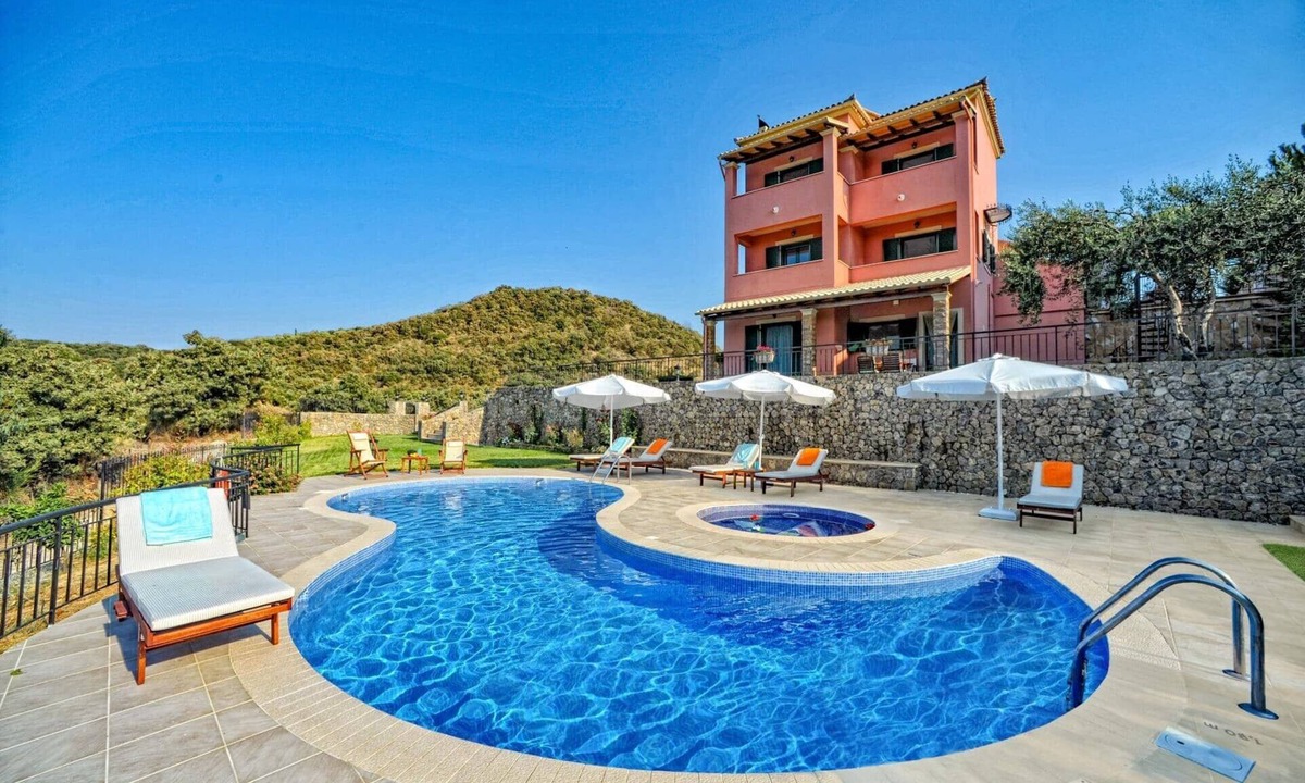 Almiros Beach Villa | Villa Mare e Monte by Villa Plus