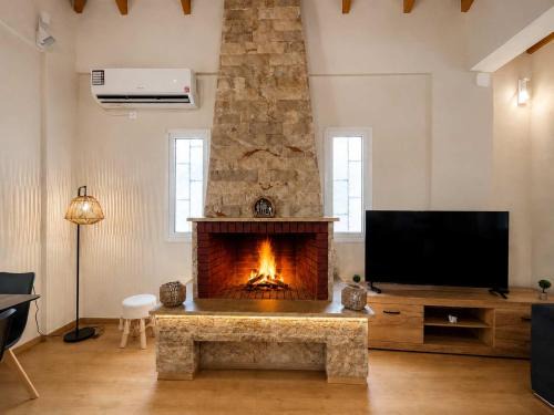 Assos-Lechaio Villa | Villa Mare Lechaio - A Beachside Hideaway