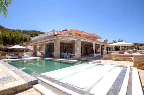 Karpathos Town Bed & Breakfast | Villa Michel-Angelo BNB Karpathos