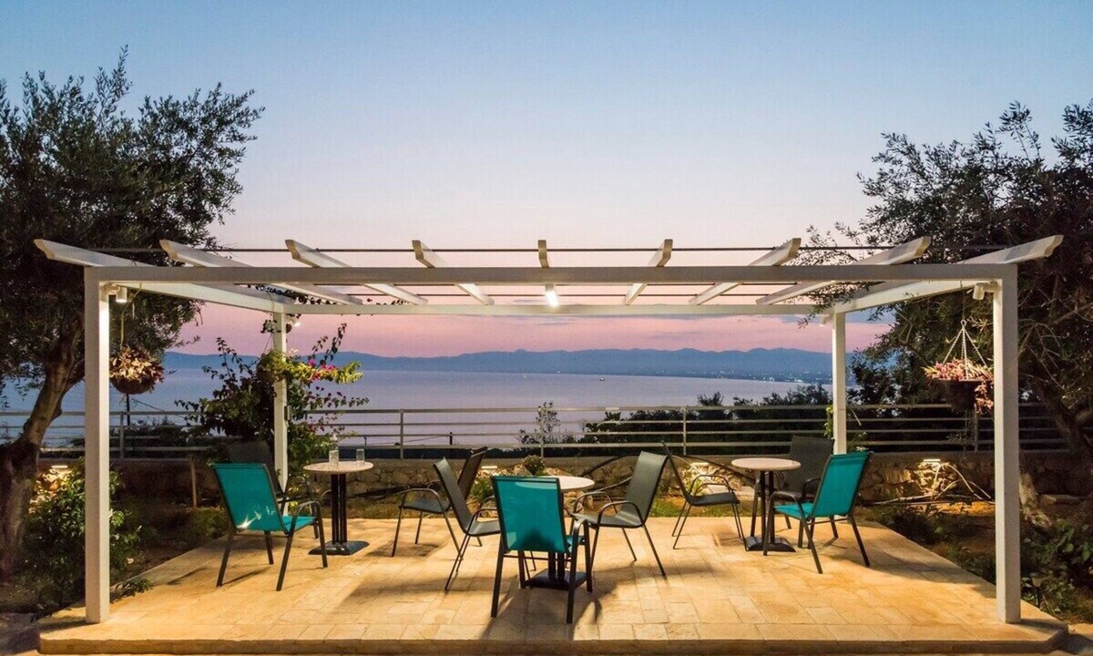 Diasella House | Villa Needa's - New Hope Poolside Studio