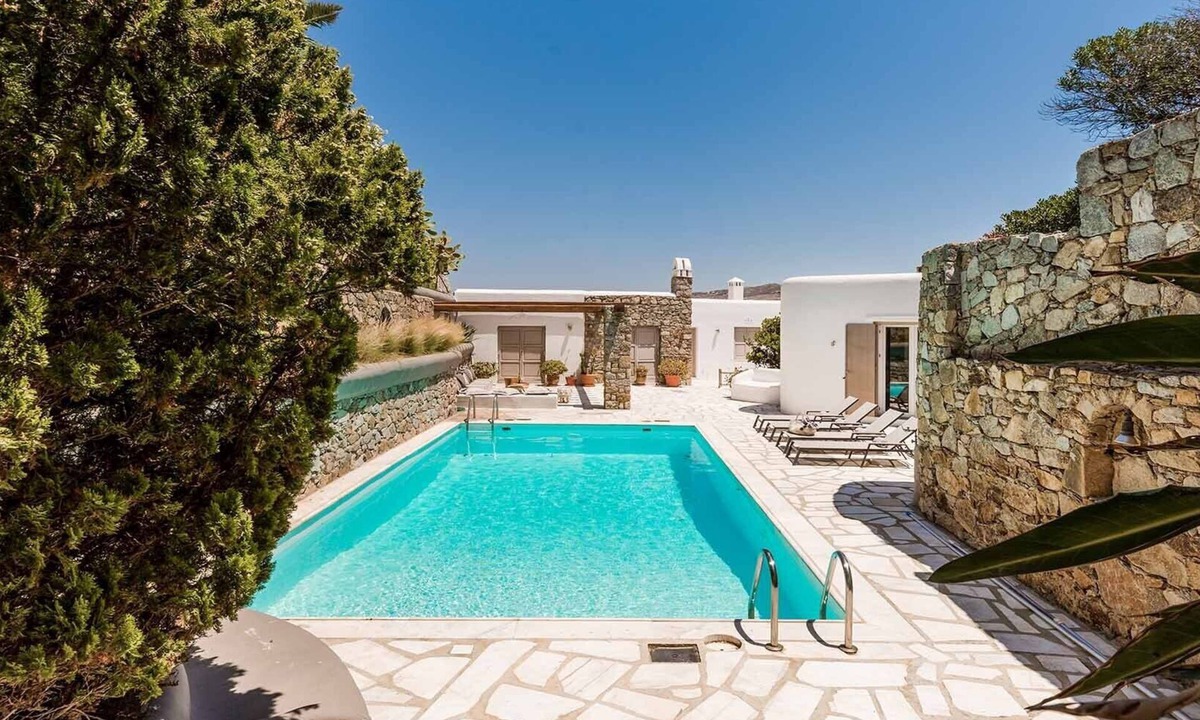 Paraga House | Villa Z with 2 private pools, beautiful sea views, close to beaches and town