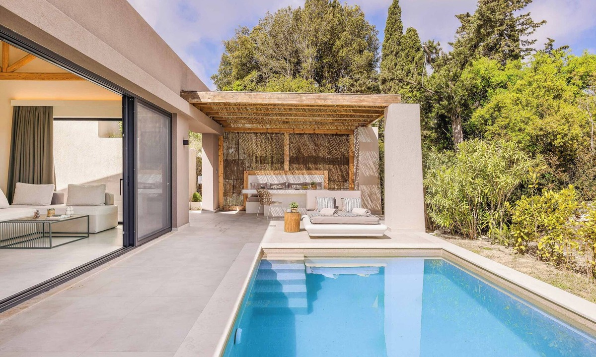 Antipata Villa | Villa Zola - One Bedroom Villa, Sleeps 2