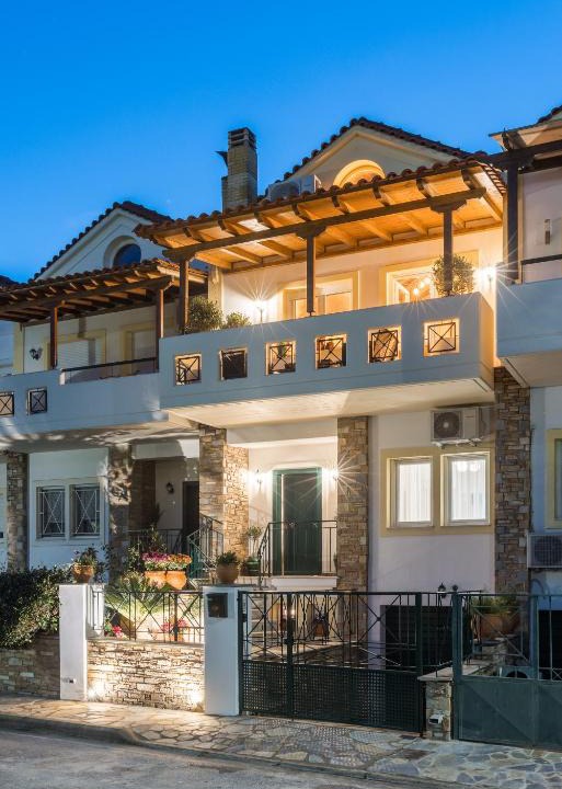 Volos City Centre Villa | Volos luxury maisonette-Pelion view
