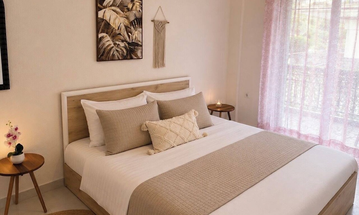Stavros House | Whole Holiday Home with 4,000m² Private Fenced Garden