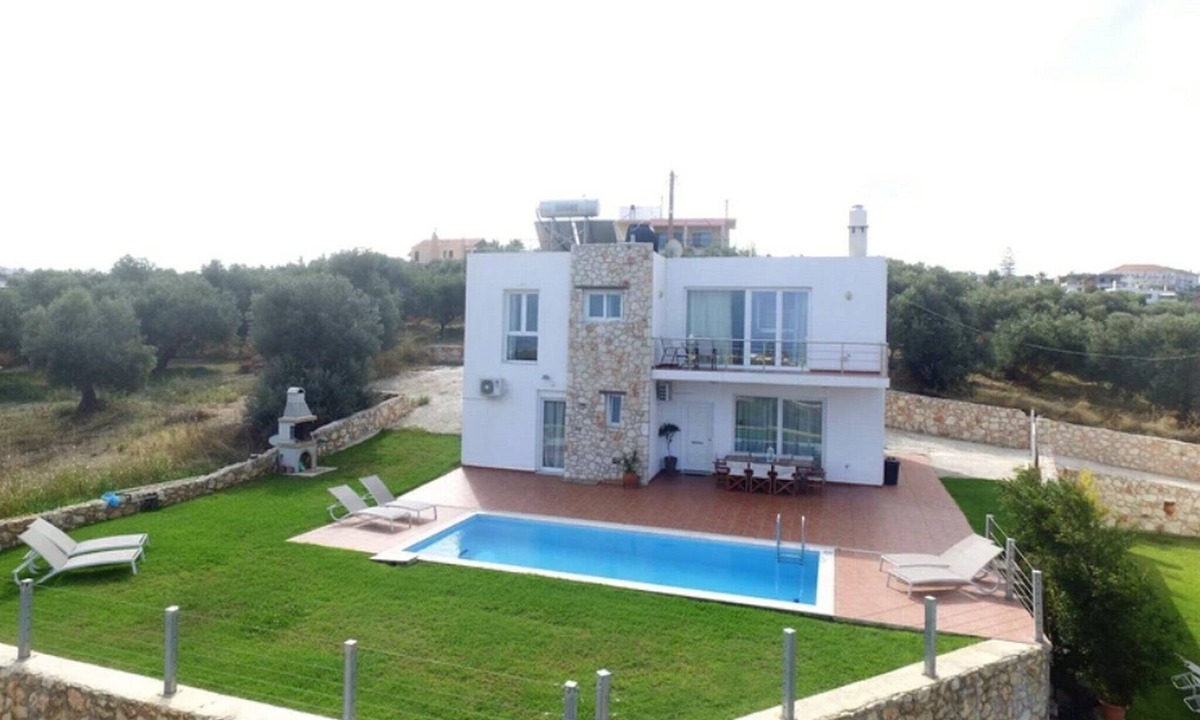 Galatas Villa | Wonderful Chaina Villa | Villa Chiaotzu | 3 Bedrooms | Spacious