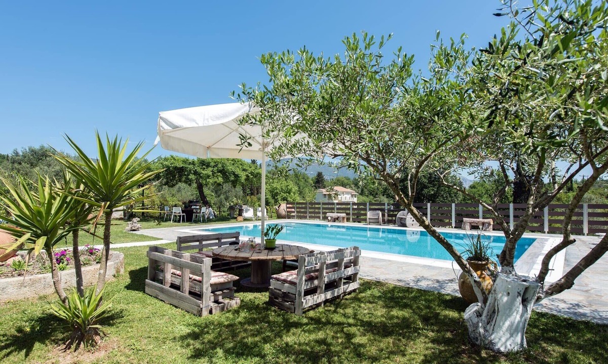 Limni Villa | Wonderful Dassia Villa | 3 Bedrooms & Private Pool | Villa Dassia Ena | Corfu