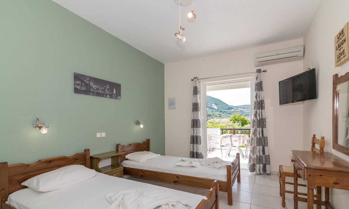 Katastari Hotel | Yiota Studios
