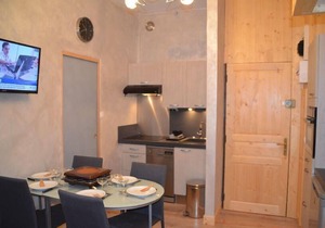 150m from resort center, 13rd floor, view mountain, tv, 25m², Les Menuires in Les Menuires