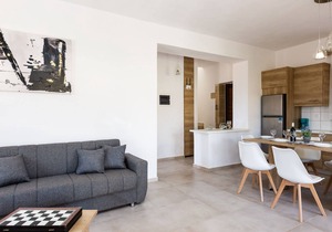 Dimokritos Villa VI, a homestay experience