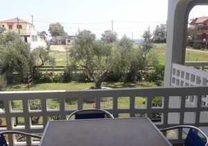 Drossia # 8 - One Bedroom Apartment, Sleeps 4