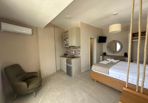 Lemonia Rooms 3