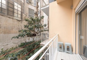 Lovely 2-bedrooms apartment in Exarcheia