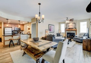 Ski In Out Village Condo 4474 I Huge Hot Tub I Great Views I Heated Garage I Discounted Attractions in Winter Park