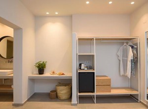 Vigla Hotel | Tholaria
