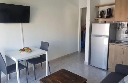 Myrina Apartment | Διαμέρισμα 40 τ.μ. στη Μύρινα, κοντά στη θάλασσα