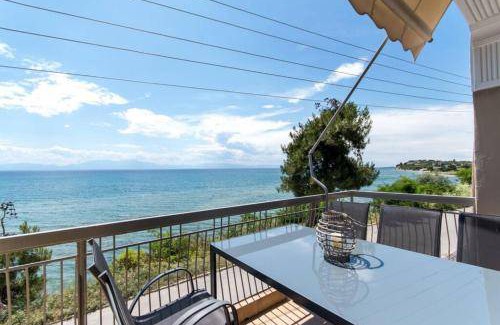 Nea Iraklia House | 100 m² House ∙ 3 bedrooms ∙ 8 guests