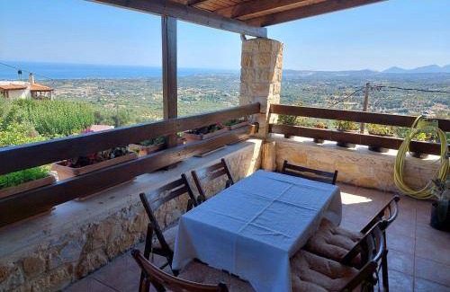 Rethymno House | 120 m² House ∙ 3 bedrooms ∙ 5 guests