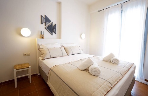 Batsi House | 40 m² House ∙ 2 bedrooms ∙ 4 guests
