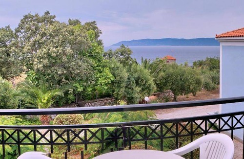Mithimna Apartment | 52 m² Serviced apartment ∙ 127 guests