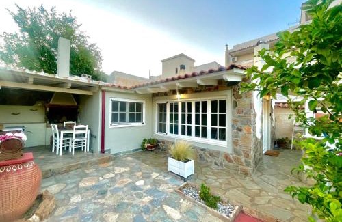 Spata-Artemida House | Aggelou Apartments