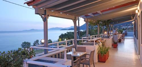 Kampos Marathokampou Apartment | Angela Beach Apartments