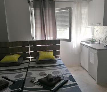 Thessaloniki City Centre Apartment | Aristotelous 1 min supercentral Mini studio
