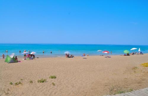 Agios Gordios House | Beachfront holiday House yannis on Agios Gordios beach in Corfu