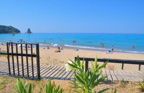 Agios Gordios House | Beachfront holiday House yannis on Agios Gordios beach in Corfu
