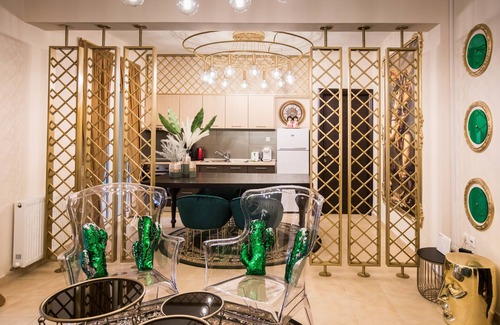 Drama Apartment | Gold Residences