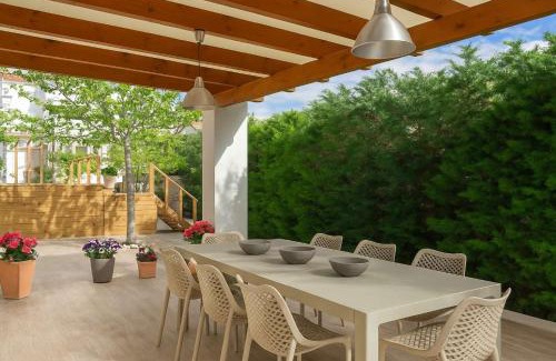 Marathopoli Villa | Navarino Captains Villa - Lux Private Pool Retreat