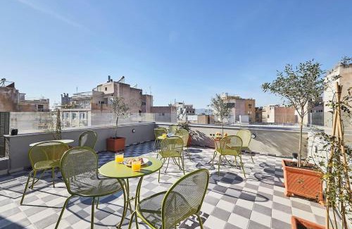 Monastiraki Apartment | Spacious Suite w. huge balcony + Acropolis view