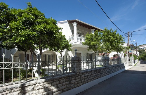 Kassiopi Apartment | The Orange Garden Apartment
