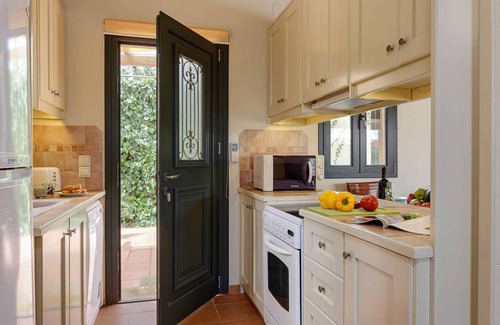 Svoronata Villa | Villa ∙ 2 bedrooms ∙ 4 guests