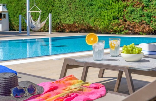 Vlicha Villa | Villa ∙ 3 bedrooms ∙ 6 guests