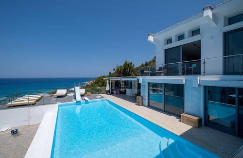Gialiskari Villa | Villa ∙ 8 bedrooms ∙ 17 guests