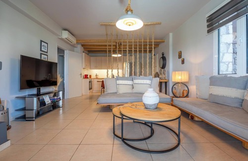 Tiros House | Villa Aggeliki by Tyros Boutique Houses