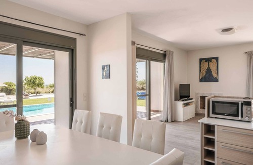 Skala Villa | Villa Eva Skala - Four Bedroom Villa, Sleeps 8