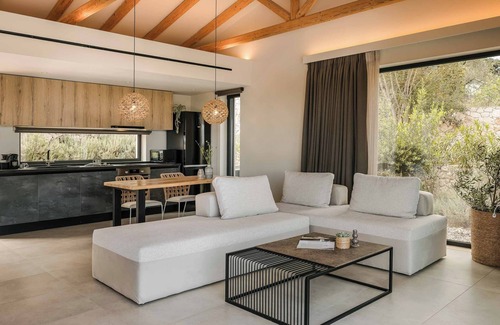 Antipata Villa | Villa Haba - One Bedroom Villa, Sleeps 2