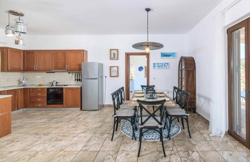 Vlicha Villa | Villa Krini Selini - Four Bedroom Villa, Sleeps 6