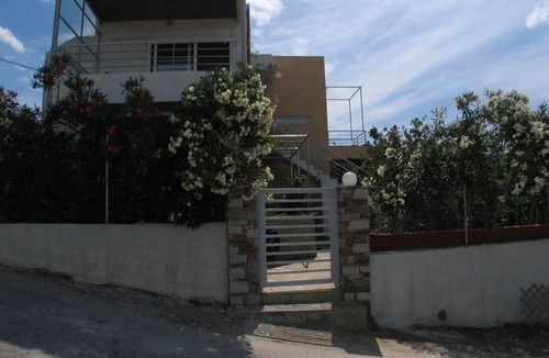Karystos Apartment | Διαμέρισμα στον κήπο κοντά σε υπέροχη παραλία