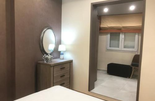 Agios Onoufrios Apartment | Διαμέρισμα στο κέντρο της πόλης