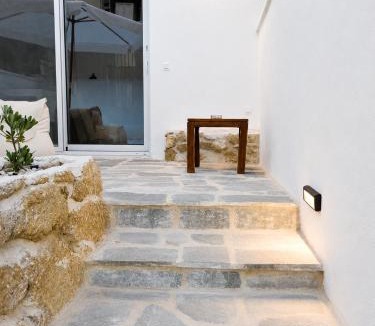 Anthousa Apartment | Ιόνια Γαλήνη Pool Spa Suite
