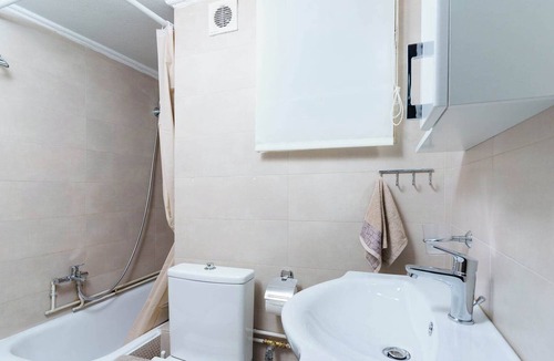 Aigaleo Apartment | Μεγάλο Διαμέρισμα φιλοξενίας 300μ από τη Στάση Μετρό Αιγάλεω-Αθηνα