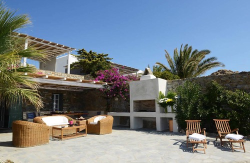 Kalafatis Villa | 165 m² Villa ∙ 4 bedrooms ∙ 8 guests