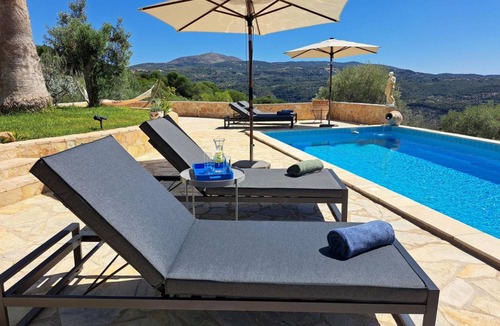 Grizokambos House | 170 m² House ∙ 3 bedrooms ∙ 8 guests
