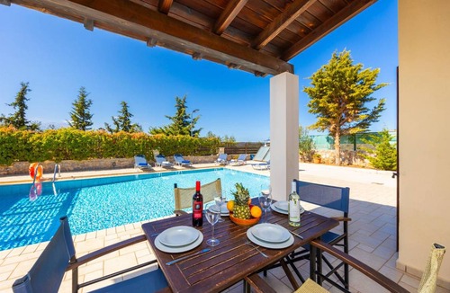 Kefalas Villa | 180 m² Villa ∙ 3 bedrooms ∙ 7 guests