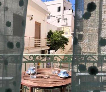 Ermoupoli Apartment | 1872 - Agnes, Cozy stony apartment with balcony