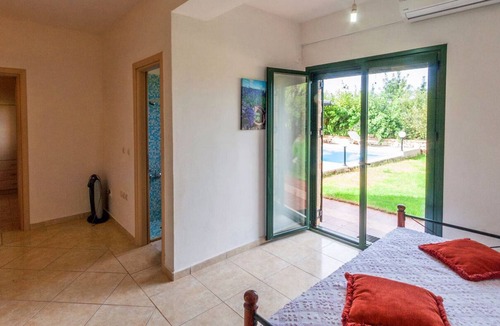 Agios Pavlos Villa | 4-bedroom Villa Theodora with private pool