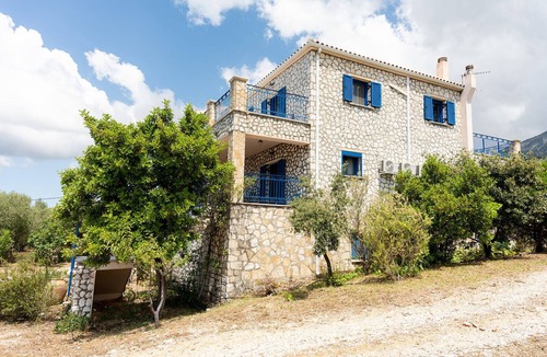 Leivathos Villa | 5 bedroom Stone Villa in Trapezaki